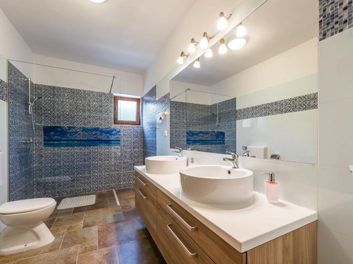 Holiday Home Velebit By Interhome Rovanjska Exteriér fotografie